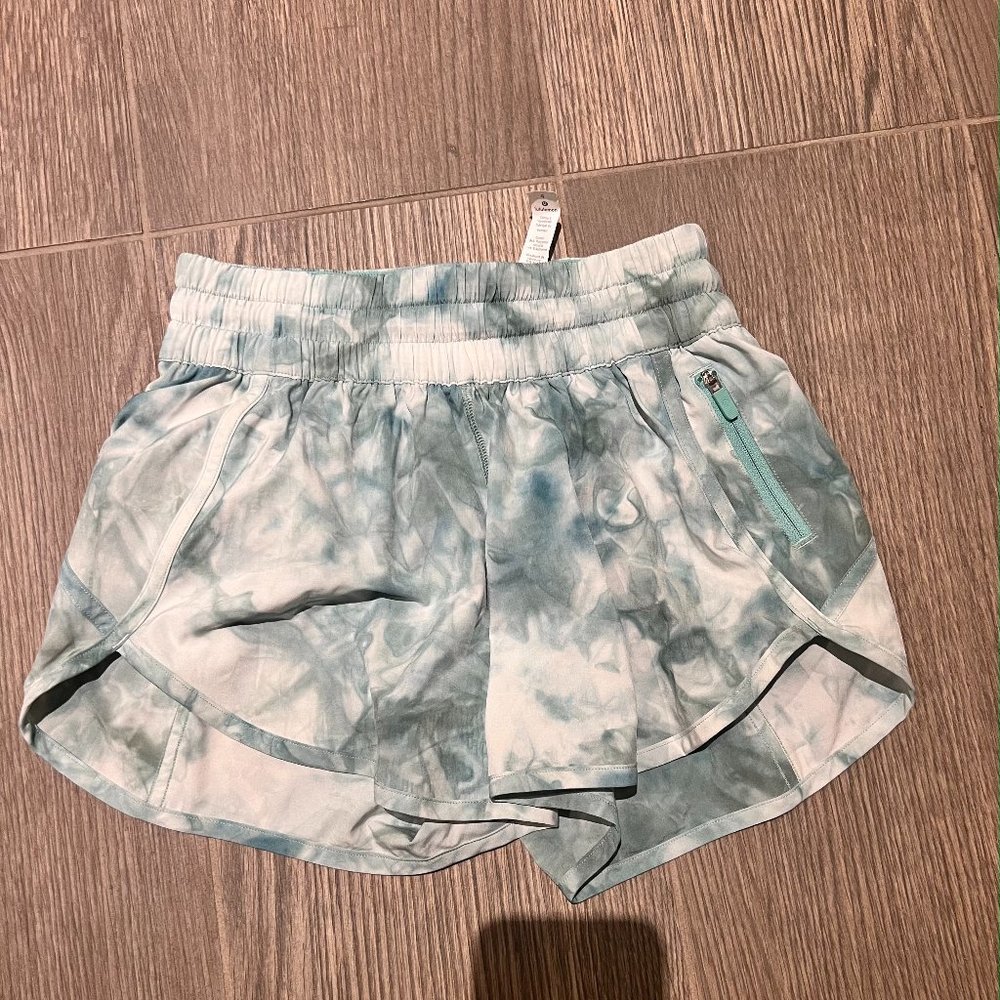 Lululemon Tracker Short!!! Tie Dye